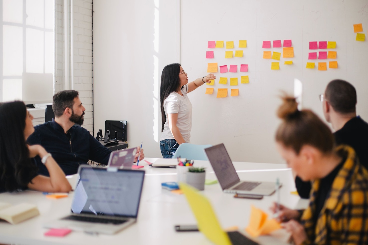 Read more about the article Smart Marketing Kits: 10 Powerful Benefits for Modern Businesses (2025)